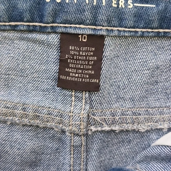 Lincoln Outfitters Distressed Stars and Stripes Denim Jean Shorts Sz 10 - Picture 4 of 5